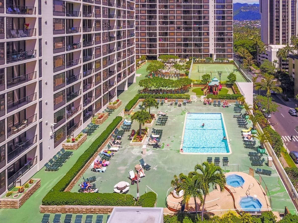 Waikiki Banyan By Koko Resorts Honolulu Exterior foto